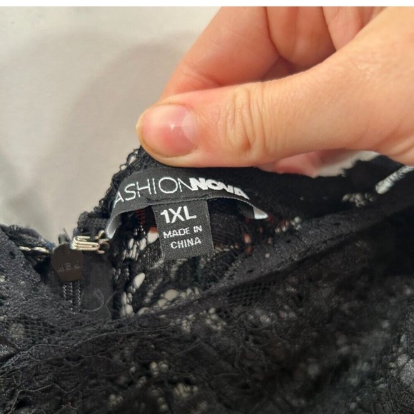 Fashion Nova Black Green Sexy Belted Lace Sheer Cargo Jumpsuit Plus Size 1X - Picture 8 of 8